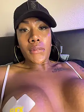 pilarbigcockxxx - PilarBigCockxxx's free webcam - UK Sex Cams