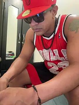 bigdick211292 webcam