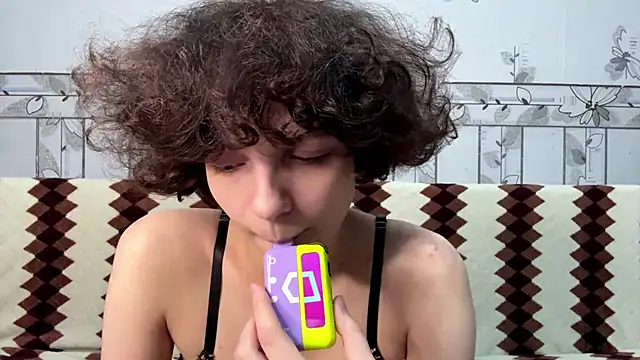 Nikatyanxx webcam