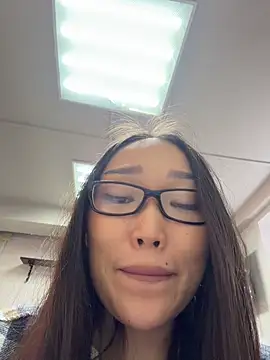 trytomakememoam webcam