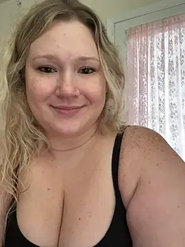 PiggyRose webcam