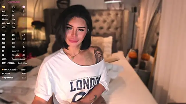 ParisianDoll webcam