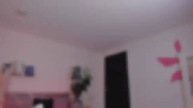 YariRose webcam