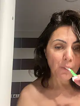 Emma_roqueen webcam