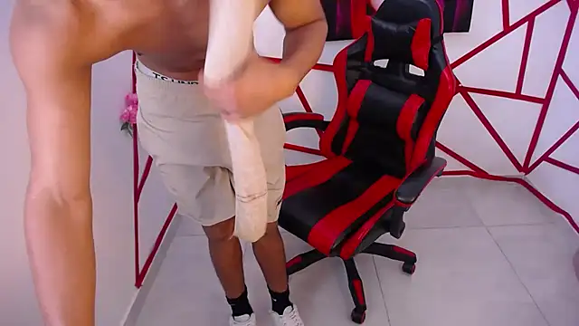 oliver-parker (M twink) - SHOW ME A CUM EXPLOSION🍆​💦