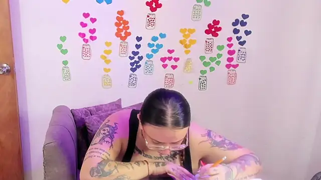 MiaYMolly webcam
