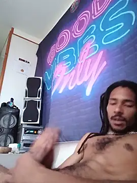 Mikaaa97 webcam