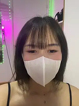 Lov3lily webcam