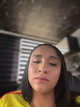isabella-teen (F teen) - clamps on my nipples🍒