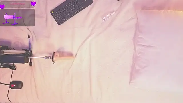 Lolalewis777 webcam