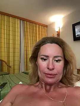 Tania201243 webcam