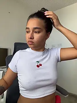 I_Samanthaa webcam