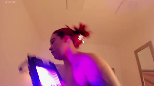 AfroditaVega_ webcam