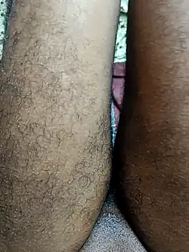 Desiboy_slaveForGirls webcam