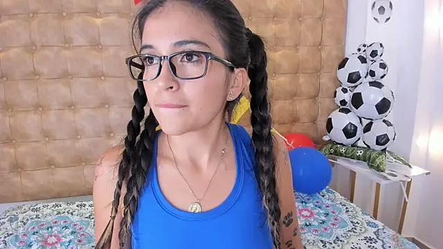 violet_giraldo webcam