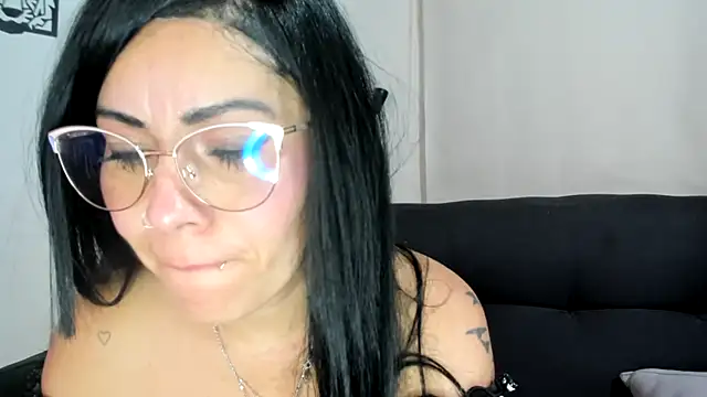 Tania_mature webcam