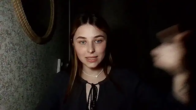 Touch_And_Run live cam on StripChat
