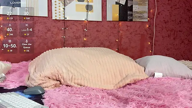 SlyFoxTales_ webcam