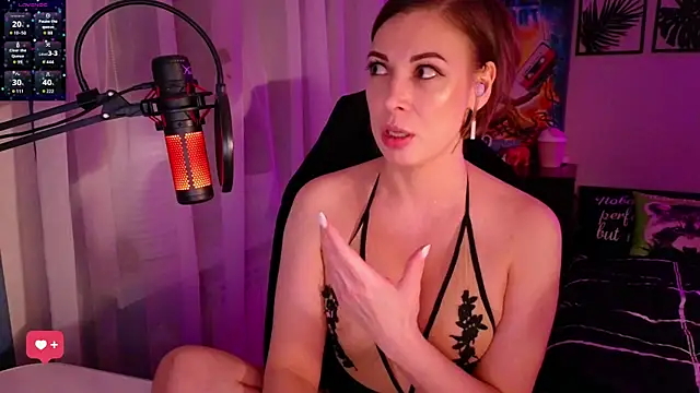LadyLLS webcam