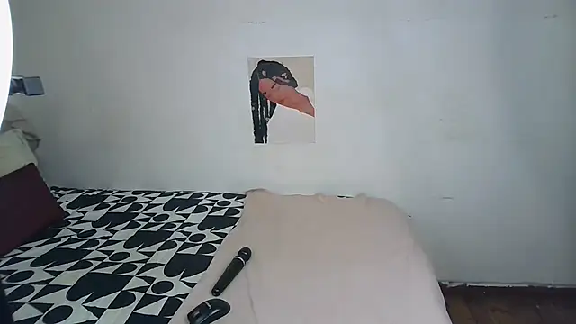 COCO__JUICY webcam