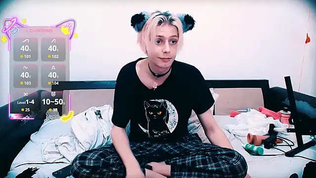 Model: littlepinkcat