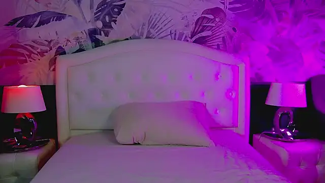 MaeveMoon webcam