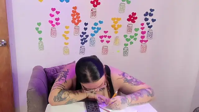 MiaYMolly webcam