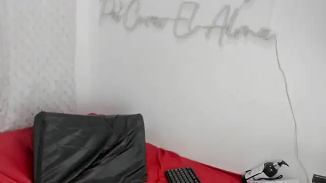 brillit-squirt webcam