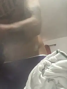 elpeluchenegroxxx3 webcam