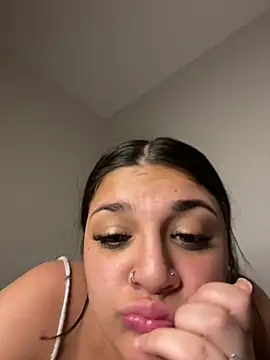 treasurebabii webcam