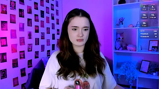 liana_kisses webcam