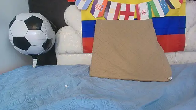 kissme_luna webcam
