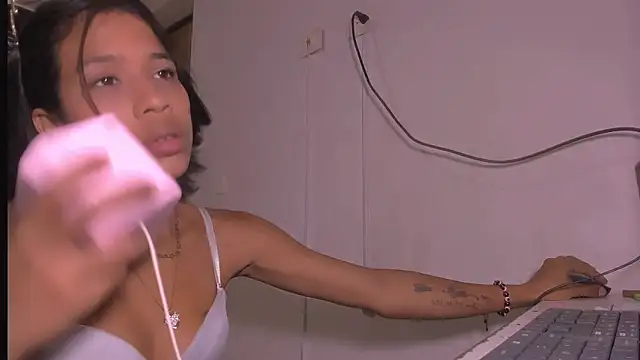 bad_girl_xxx webcam