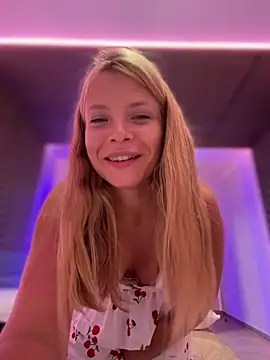 AnastasiaAniess webcam