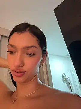 kendall_ruiz webcam
