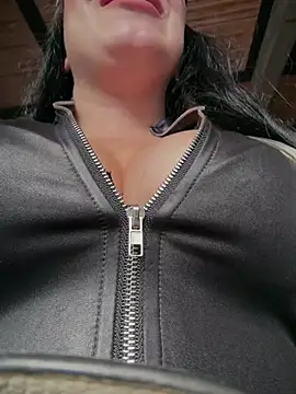 TamySweetness live cam on StripChat