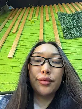 trytomakememoam webcam