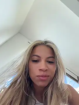 Mia_Rosee1 webcam