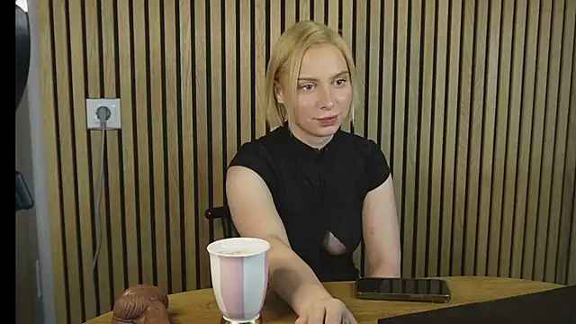 SweetPunisherr webcam