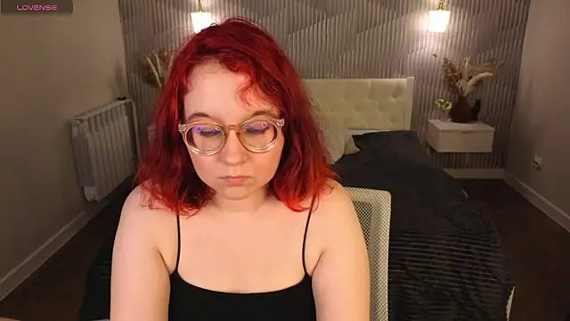 Aleks-casterrr live cam on StripChat