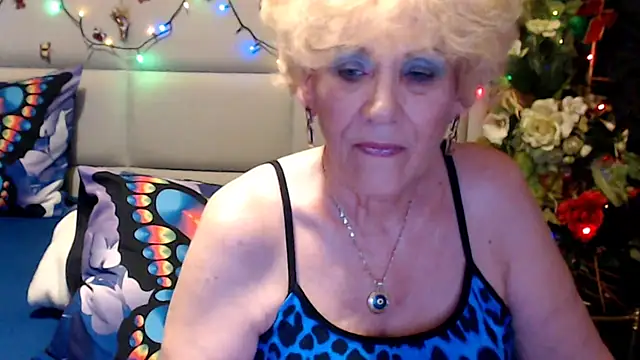 HappyWomanOn webcam
