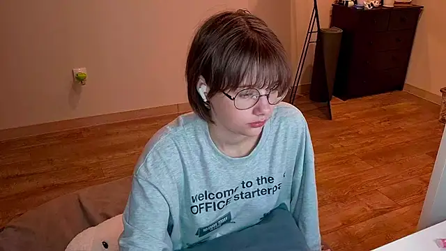 ExitedTroth webcam