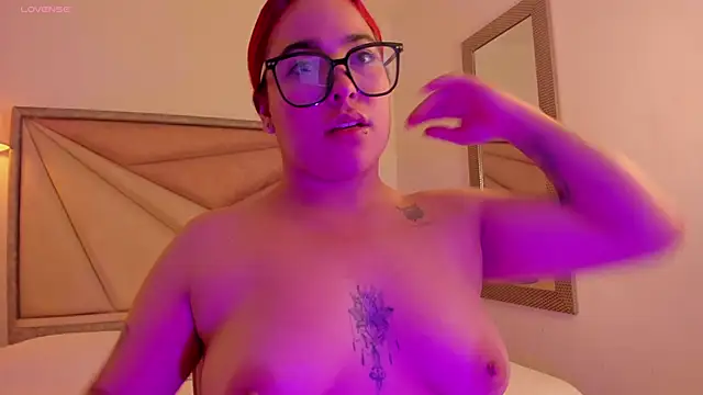 AfroditaVega_ webcam