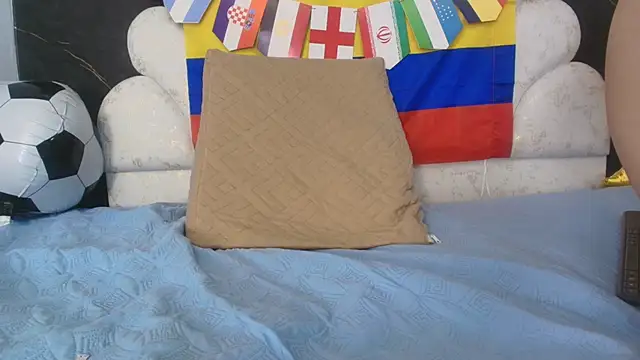 kissme_luna webcam