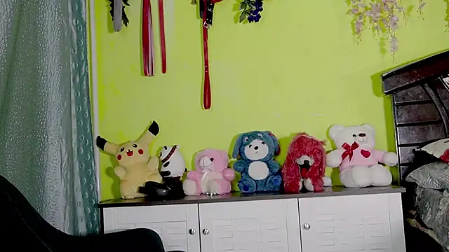 sexyhoney27 webcam