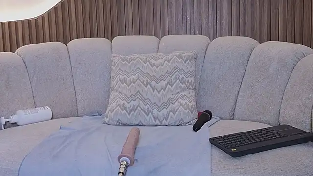 anellejones live cam on StripChat