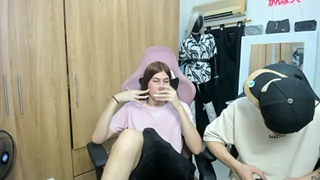 Pride_couple webcam