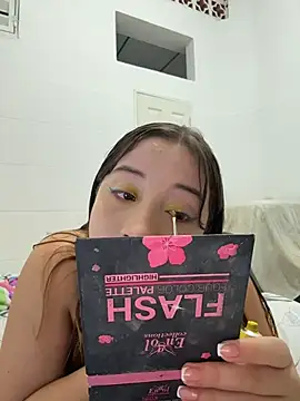 AliciaWhite_nt webcam