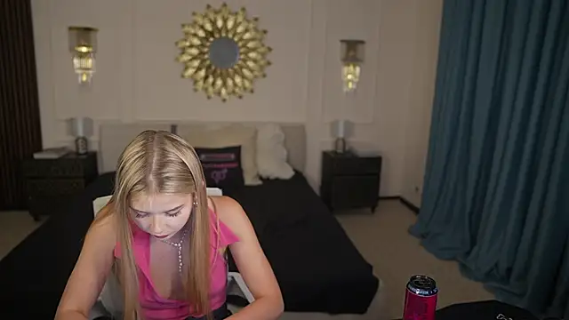 melissa_kiss054 (F teen) - handbra