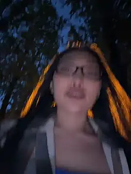 trytomakememoam webcam